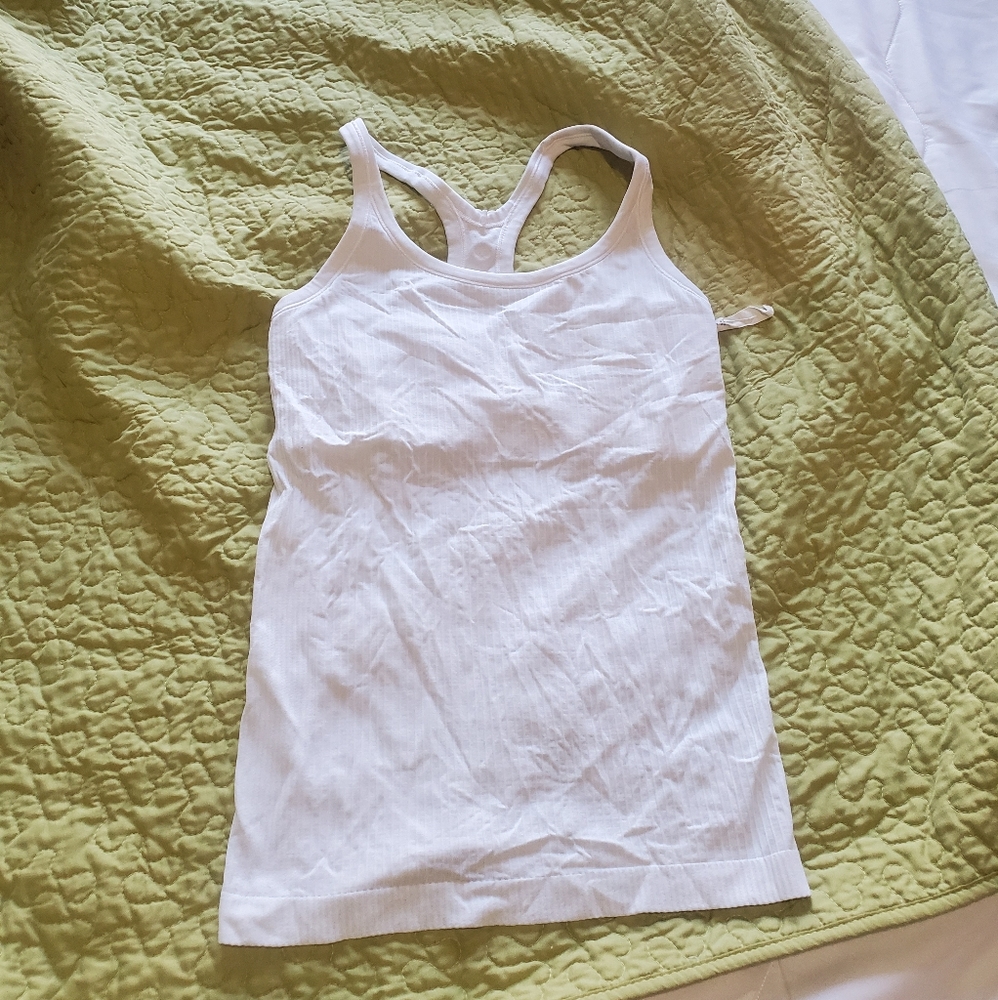 Lulu rib tank